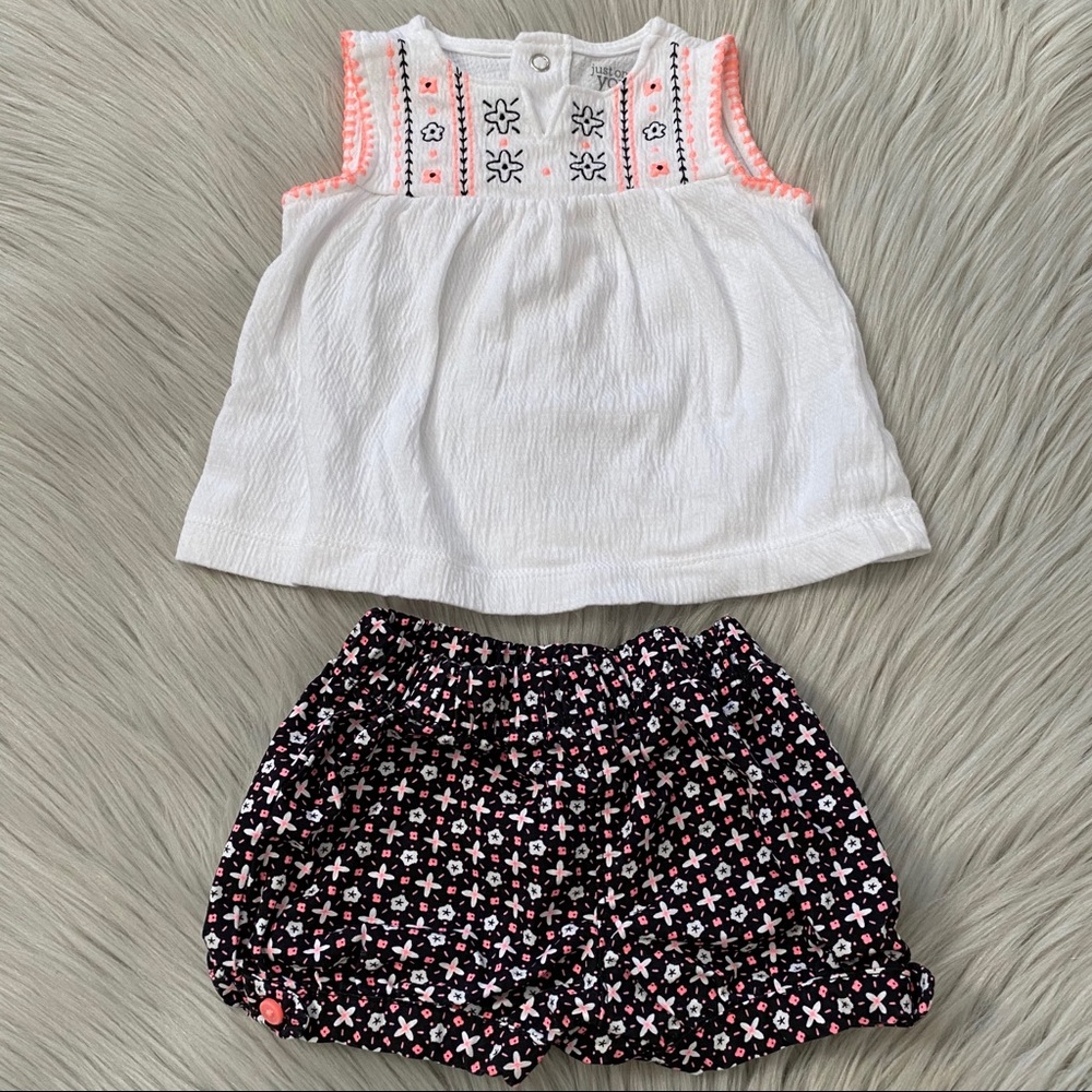CARTERS Tank and Shorts Set 6 Months